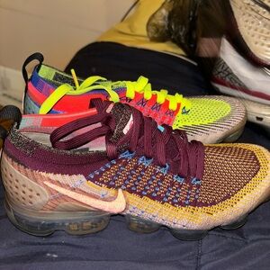 Nike Air Vapormax Flyknit 2 Random